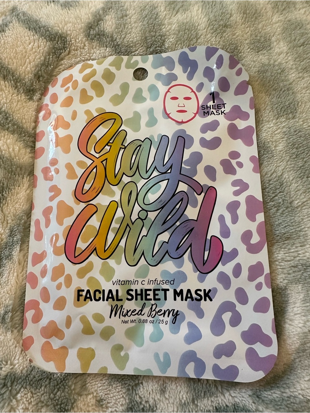 Mixed Berry Facial Sheet Mask - Vitamin C Infused (Pink/Purple Multicolor)